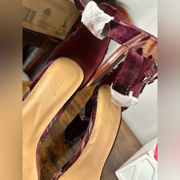 Floral Velvet Platform Heels - Picture 5 of 6